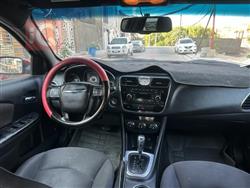 کرایسلەر 200